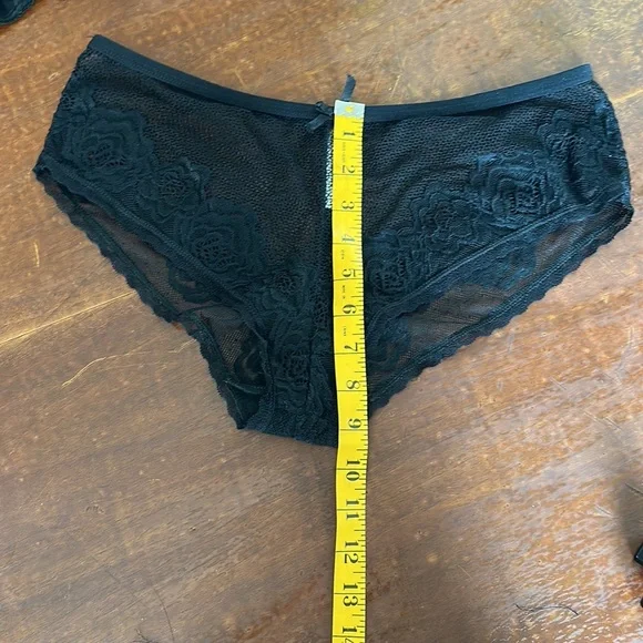 Lace Black Panties Lace Rose Design Size XL - Picture 9 of 10